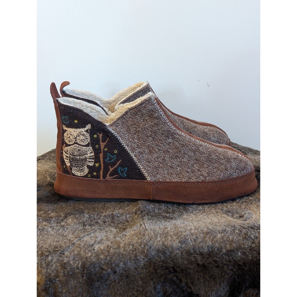 Acorn Slippers Women’s Size 7.5 Owl Embroidered Fall Cabincore Woodsy Grandma